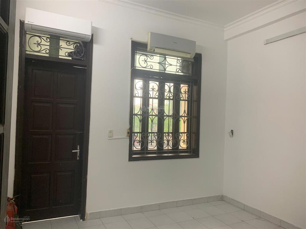 Cho thuê nhà hồ tùng mậu 45m2 x 5t, ô tô đỗ, full điều hoà, giá rẻ 15tr/th