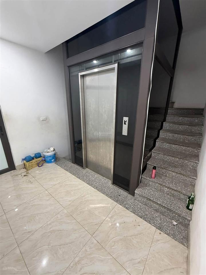 Cho thuê nhà trịnh văn bô 110m²x5t 1 tum, đường to, vỉa hè rộng, full thang máy điều hoà, đẹp, 30tr