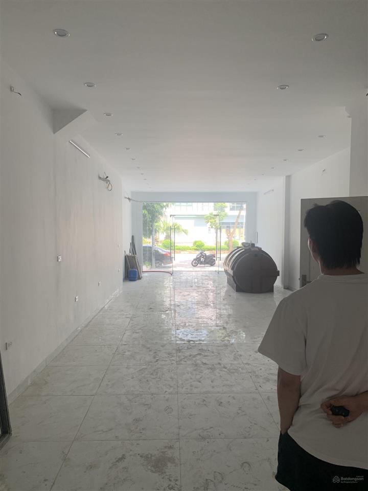 Cho thuê nhà trần hữu dực 80m x 4t, ô tô đỗ, 23tr