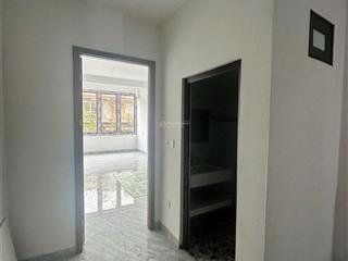 Cho thuê nhà cầu diễn 50m2 x 5t, ô tô đỗ, có thang máy giá 18tr/th