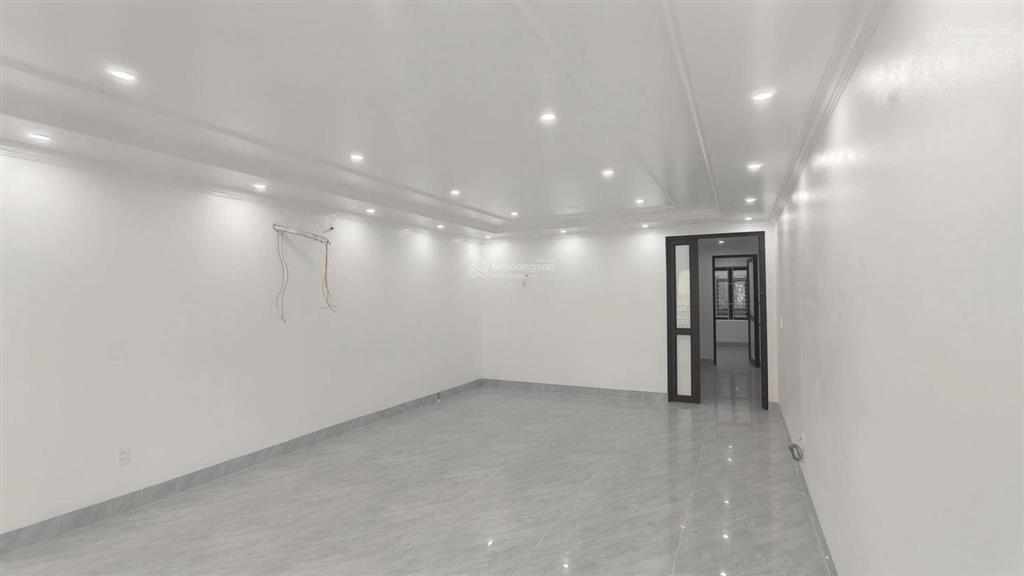 Cho thuê nhà liền kề, biệt thự ở trần hữu dực, trịnh văn bô, xuân phương, ô tô đỗ cửa