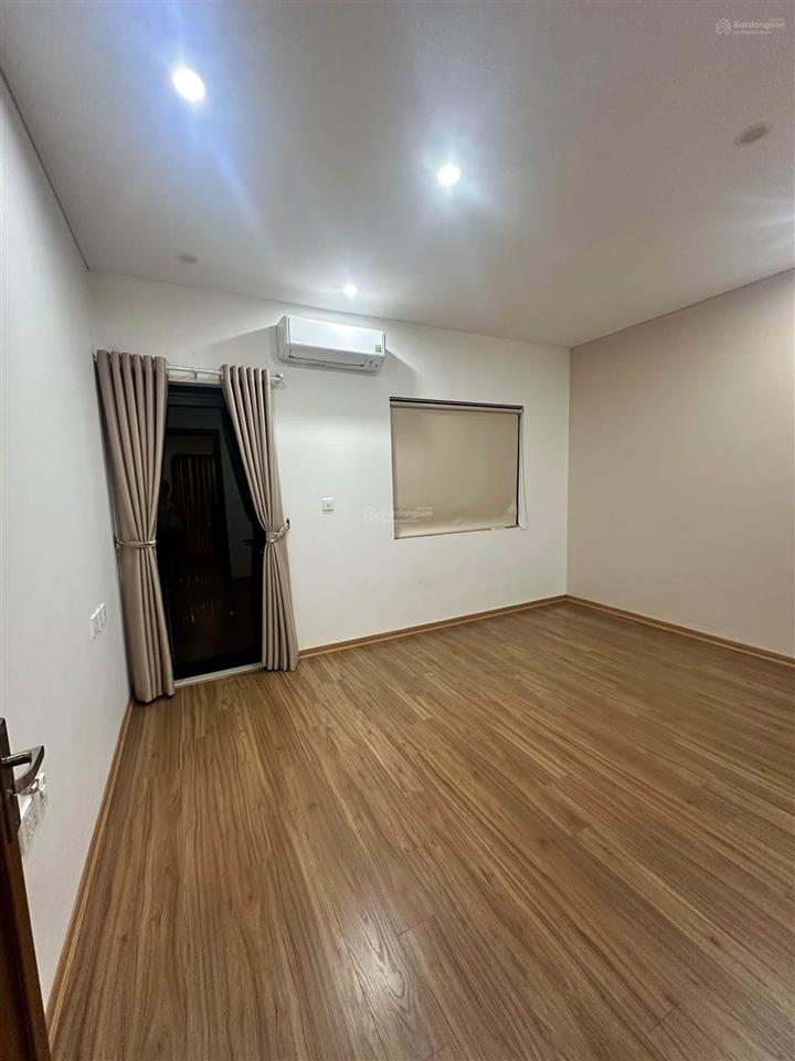 Cho thuê nhà liền kề kđt xuân phương 80mx4t, nhà mới, có thang máy, oto đỗ, full điều hoà