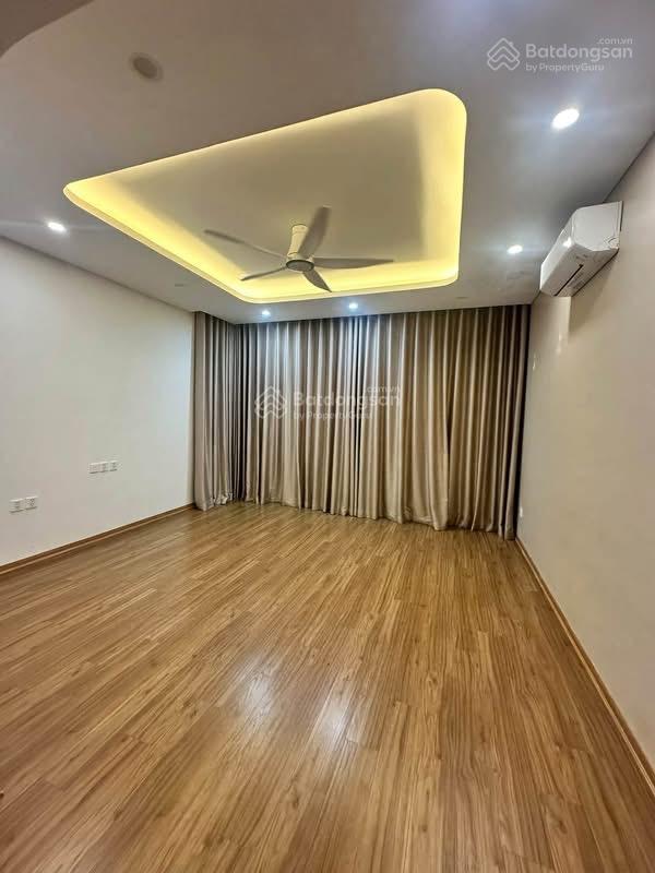 Cho thuê nhà liền kề kđt xuân phương 80mx4t, nhà mới, có thang máy, oto đỗ, full điều hoà