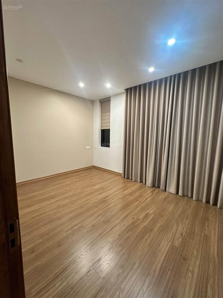 Cho thuê nhà liền kề kđt xuân phương 80mx4t, nhà mới, có thang máy, oto đỗ, full điều hoà
