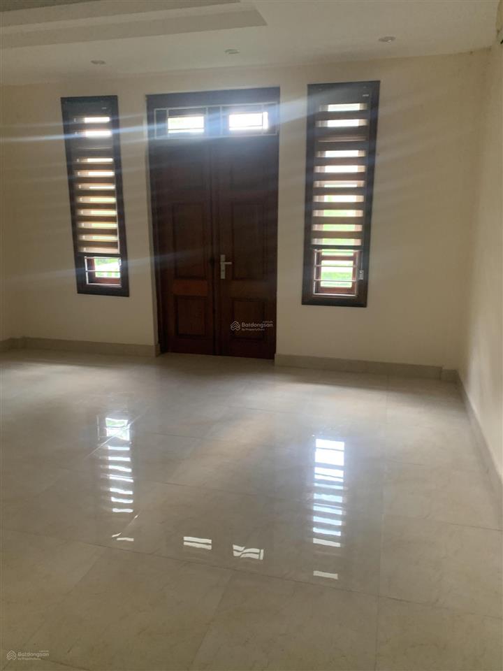 Cho thuê nhà trịnh văn bô, xuân phương, 80m x 4t, ô tô đỗ, vỉa hè rộng, full điều hoà, 17tr