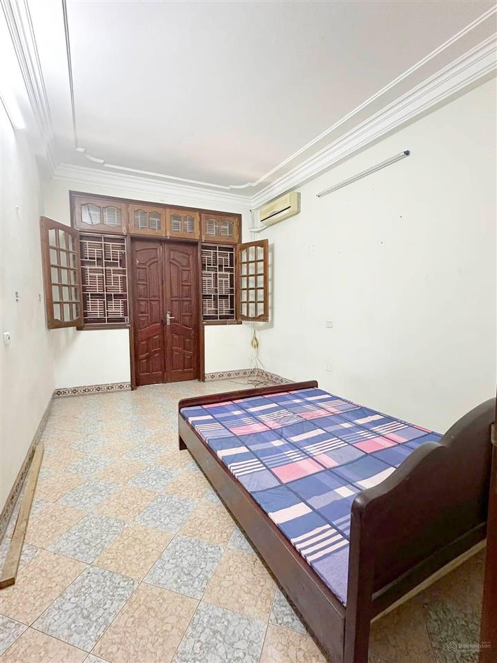 Cho thuê nhà hàm nghi 50m x 4t, full điều hoà bếp, giá 14tr, ô tô qua nhà