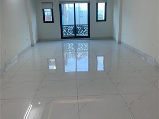 Cho thuê nhà mễ trì 75m2x5t, ô tô đỗ, full điều hoà, 28tr gần toà golden place