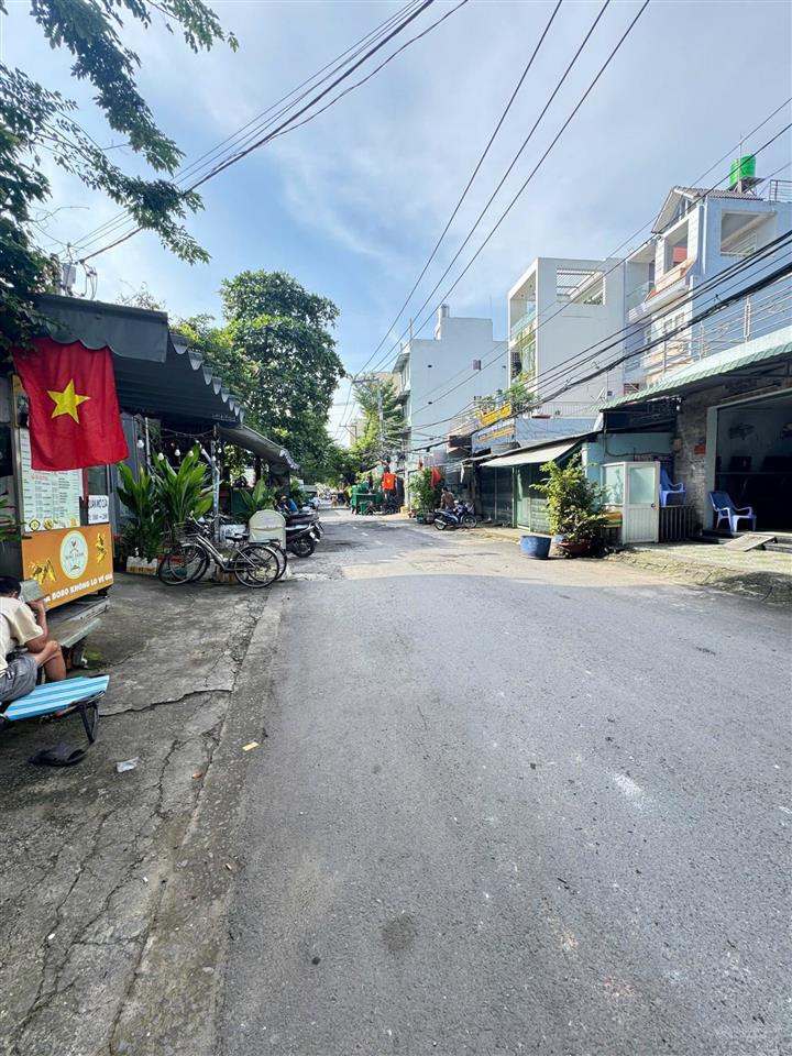 Mặt tiền tân thới hiệp, xe hơi đậu cửa, 2 tầng btct, hiếm trong khu