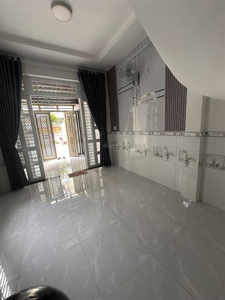 Mặt tiền tân thới hiệp, xe hơi đậu cửa, 2 tầng btct, hiếm trong khu