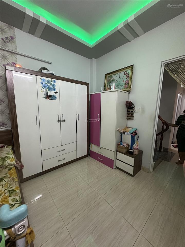Chỉ 3 tỷ 6 sở hữu nhà 3 tầng btct, hc đầy đủ lê văn khương. 40m², giá rẻ