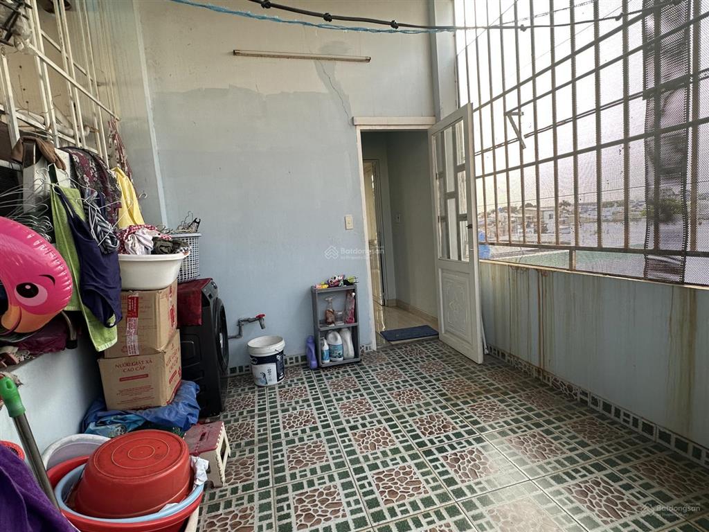 Chỉ 3 tỷ 6 sở hữu nhà 3 tầng btct, hc đầy đủ lê văn khương. 40m², giá rẻ