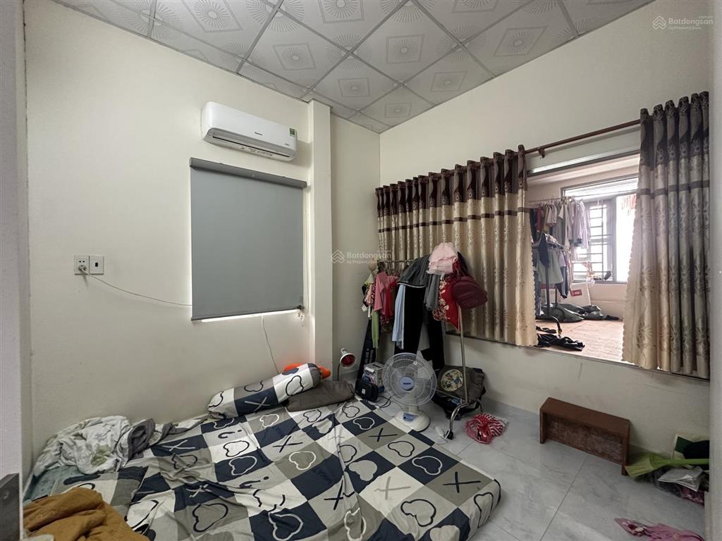 Bán nhà riêng ,hẻm xe hơi 3pn 2wc ngay công viên phần mềm quang trung , 37m2 , 3 tỷ 750