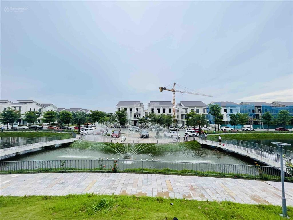 Bán cặp biệt thự nổi bật dự án giá f0 từ chủ đầu tư, sát cạnh ninh hiệp, gia lâm và long biên