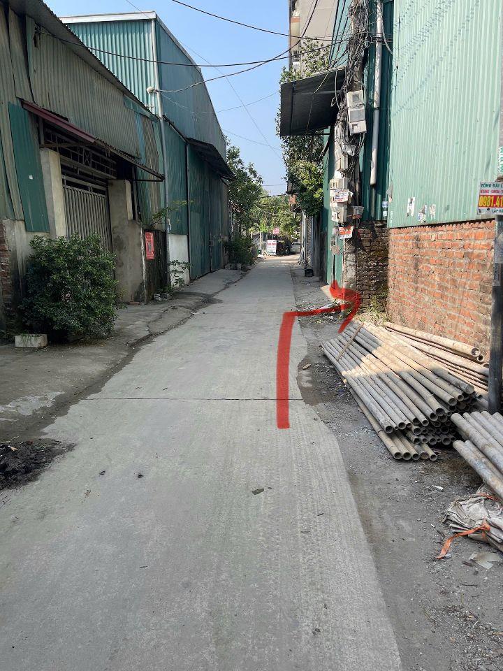 Mình chính chủ sổ đỏ cần bán mảnh đất 41m2 xóm 3 đồng nhân, giá 3,5 tỷ