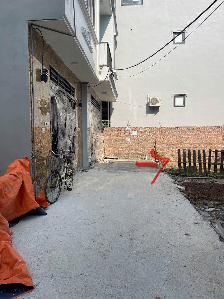 Mình chính chủ sổ đỏ cần bán mảnh đất 41m2 xóm 3 đồng nhân, giá 3,5 tỷ