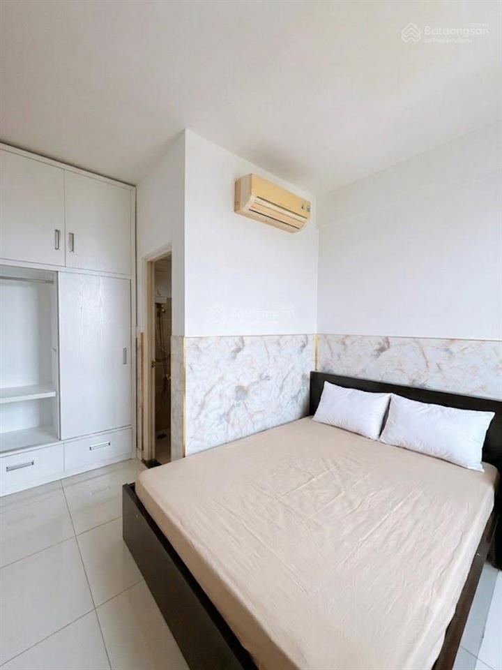 Cần bán căn hộ góc thủ đức giá tốt 2pn2wc, view đông nam mát mẻ, sổ hồng sẵn, nhận nhà ngay