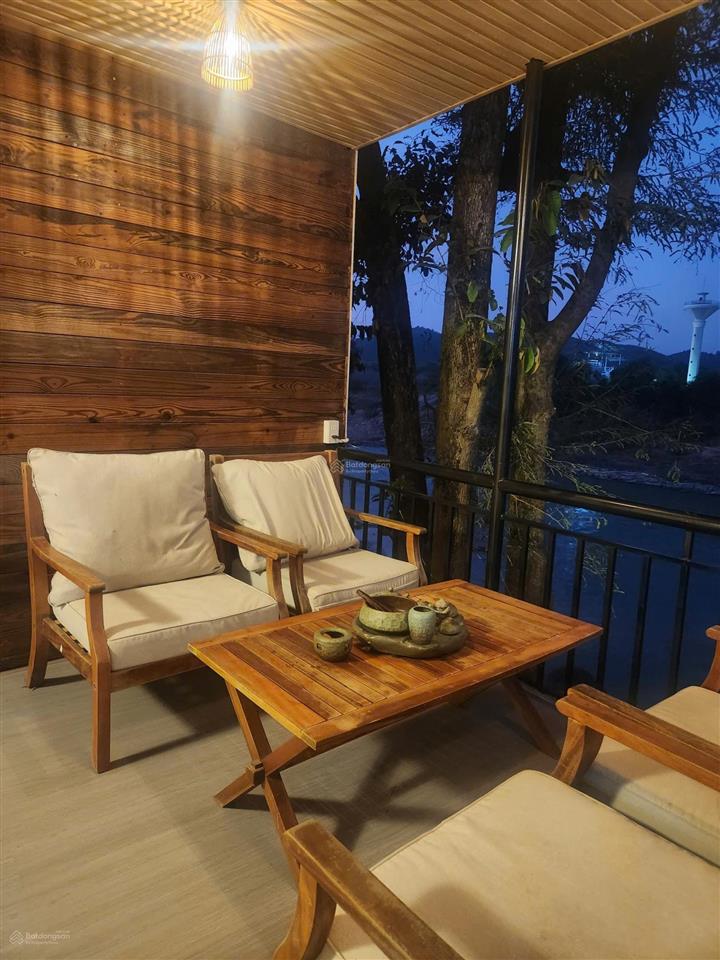 Nhà vườn siêu đẹp cách nha trang chỉ 27km view sông mát mẻ