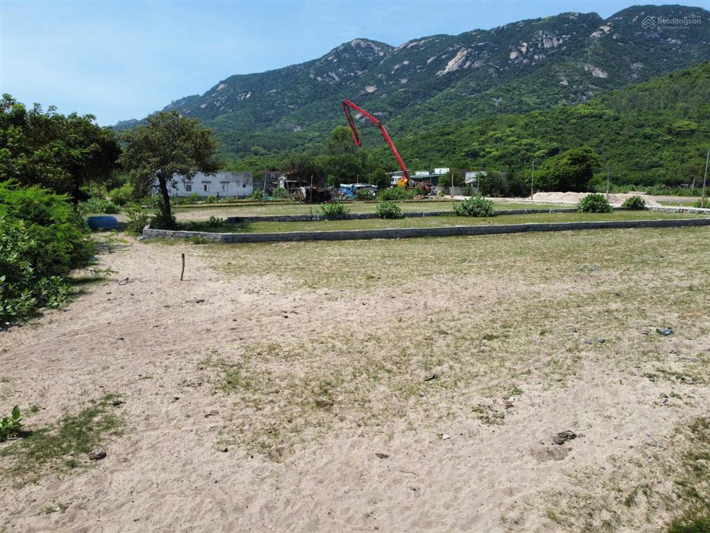 Lô đất biển siêu đẹp cách biển chỉ vài chục bước chân tầm nhìn ôm trọn biển