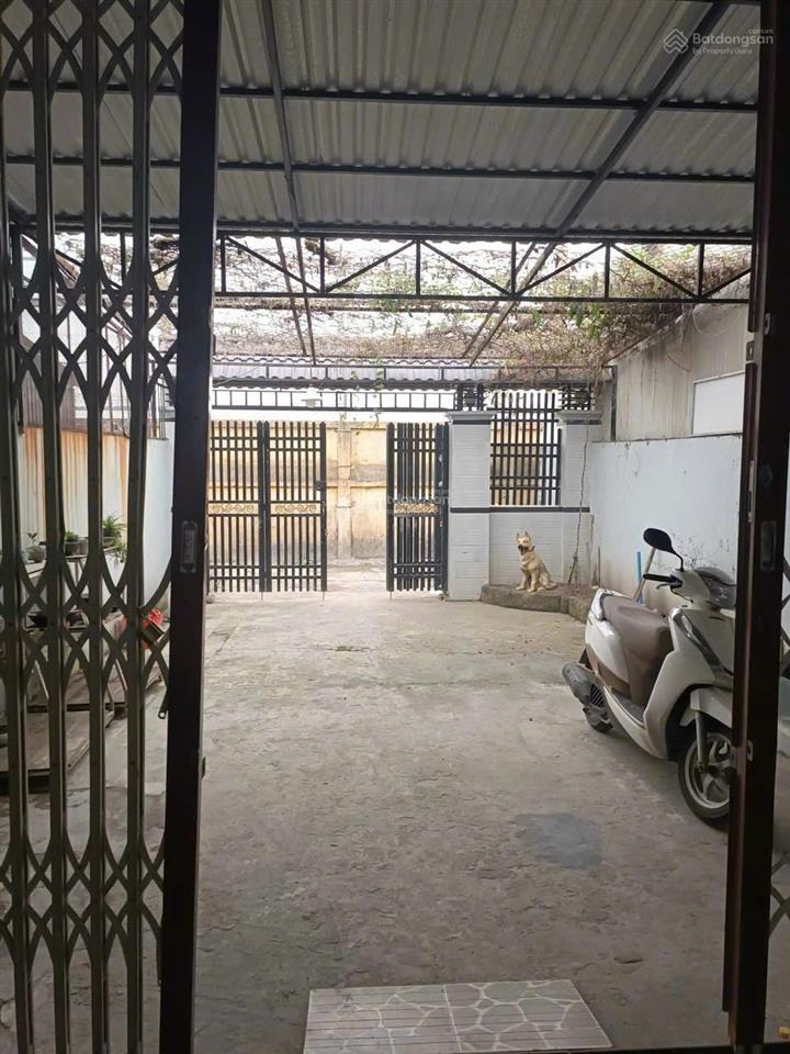 Nhà siêu khủng 5,5x25m giá chỉ 4,3 tỷ. sổ hồng riêng. huỳnh tấn phát sát bên q7. hỗ trợ vay bank