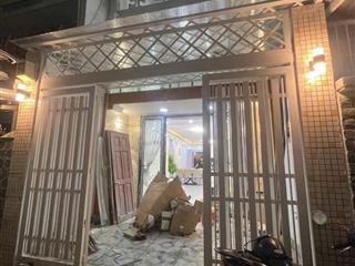 Nhà sổ riêng 4x16m xây 3tầng chỉ 4,7 tỷ ngay hẻm 1982 htp. có 4pn và 3wc. hỗ trợ vay bank