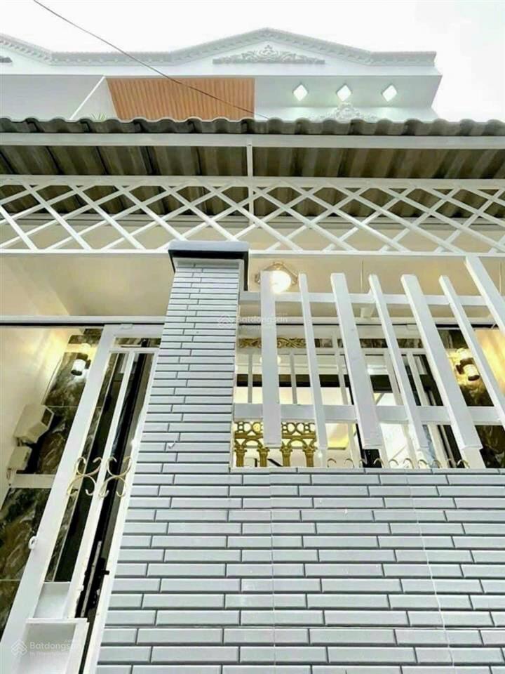 Nhà đẹp 2 tầng 4,55x13m với 2pn full nội thất, chỉ 4,2 tỷ sổ hồng riêng hỗ trợ vay bank, sát q7