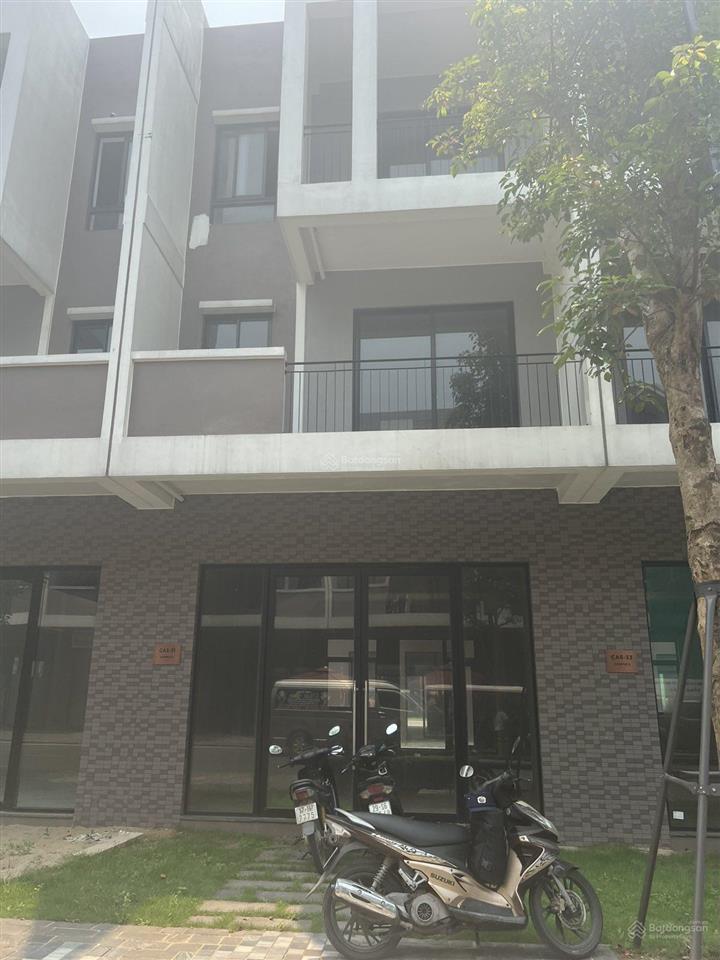 Bán gấp nhà phố campus eco central park 99m2  chỉ 100m ra cụm 620 căn chung cư 