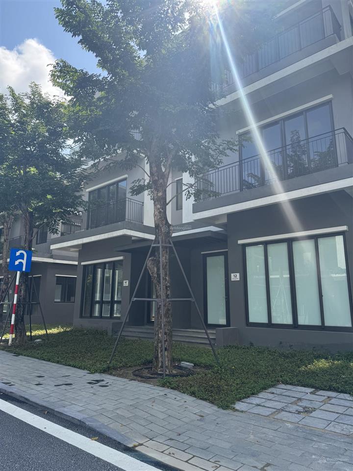 Bán gấp căn biệt thự song lập the plaza đã có sổ đỏ. giá tốt
