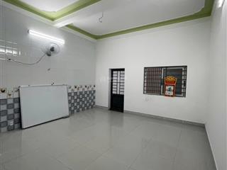 Cho thuê nhà 3 tầng 300m2 gồm 7 phòng trung tâm q. liên chiểu, đà nẵng