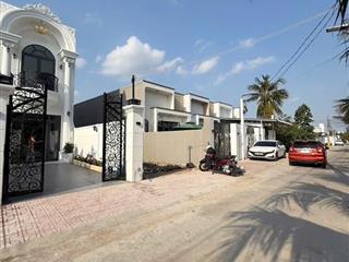Bán gấp nhà lầu thiết kế hiện đại thuộc long hoà, đạo thạnh, tp mỹ tho  tiền giang