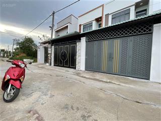 Bán nhanh nhà 2 tầng thiết kế hiện đại, đường xe tải, thuộc mỹ phong, tp mỹ tho  tiền giang