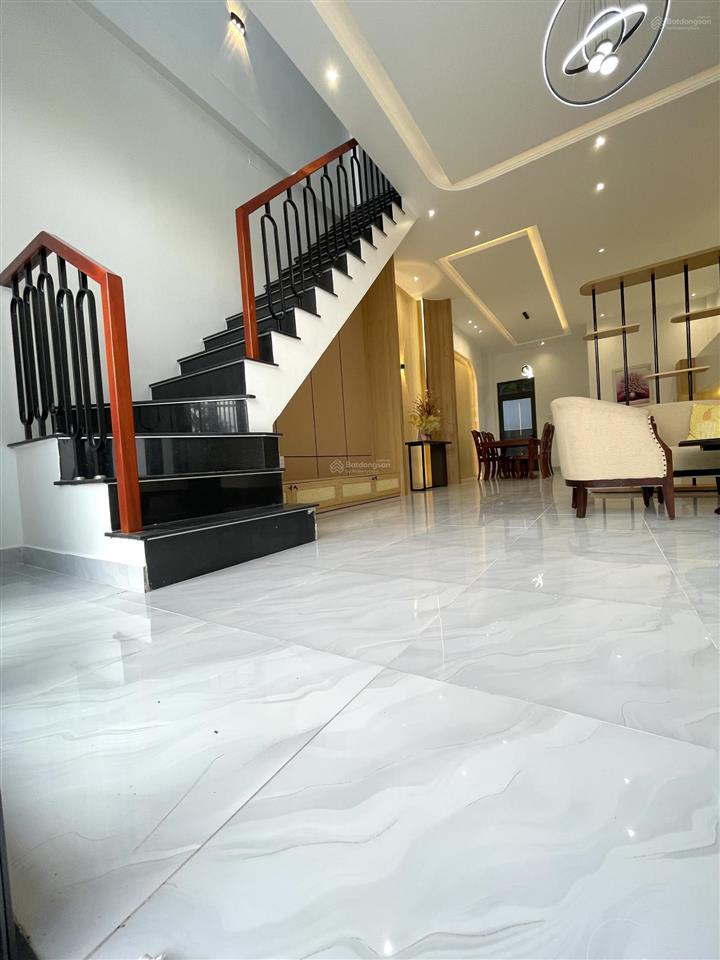 Bán nhanh nhà 2 tầng thiết kế hiện đại, đường xe tải, thuộc mỹ phong, tp mỹ tho  tiền giang