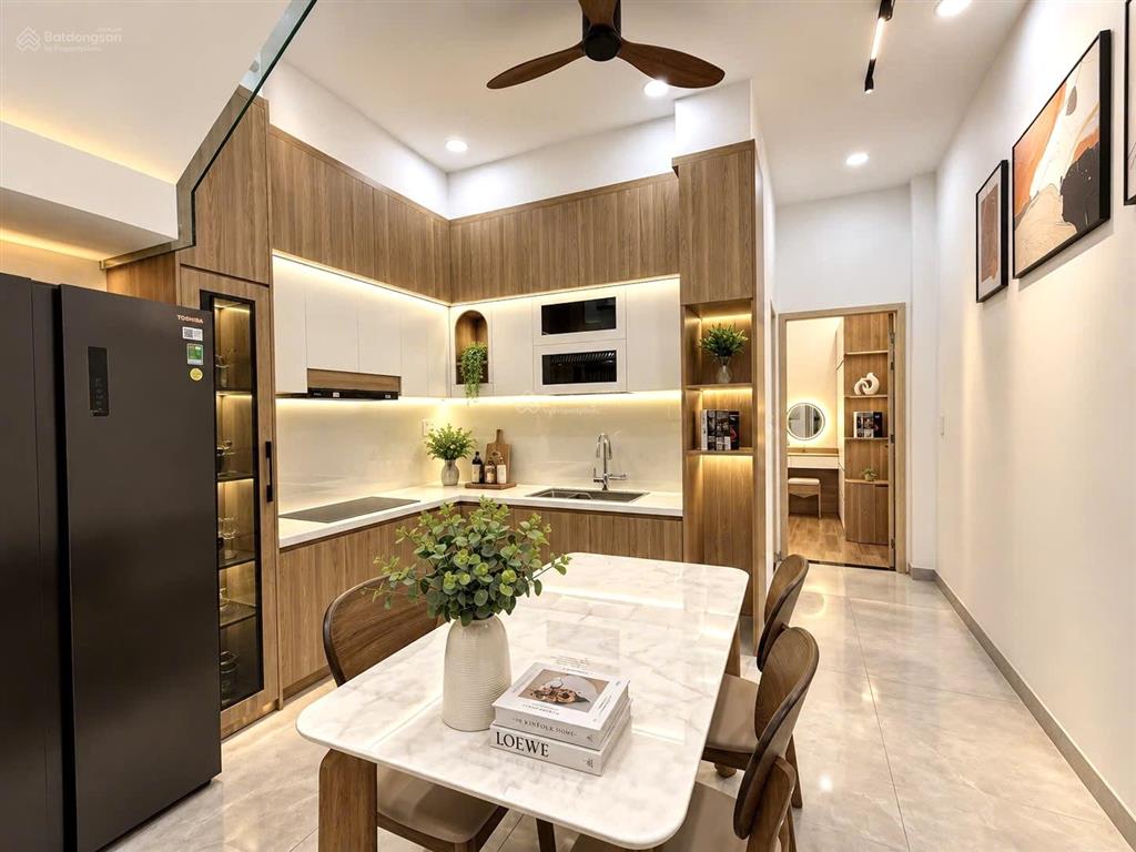 Nhà mới thiết kế hiện đại giá tốt, đường xe hơi