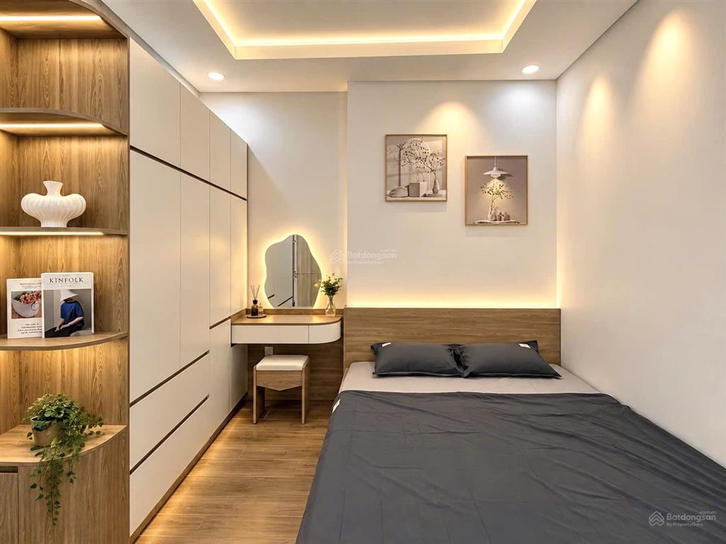 Nhà mới thiết kế hiện đại giá tốt, đường xe hơi