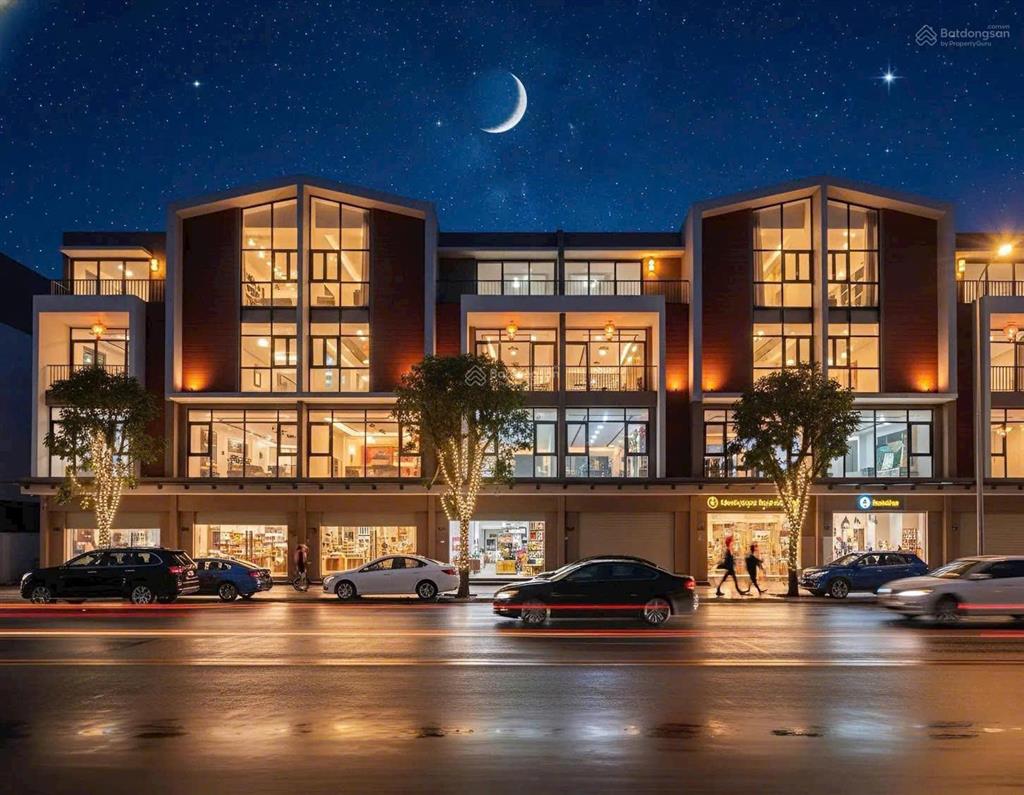 Bán shophouse 2 mặt tiền đại lộ 51m, chiết khấu và áp voucher vào chỉ còn 100tr/m2