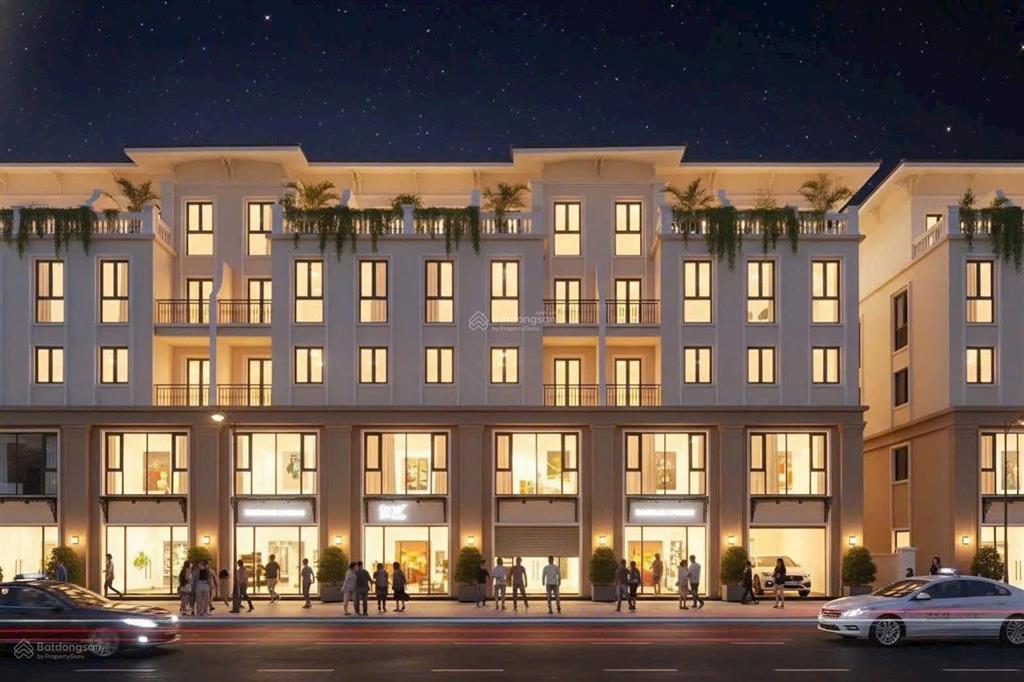 Bán shophouse 2 mặt tiền đại lộ 51m, chiết khấu và áp voucher vào chỉ còn 100tr/m2