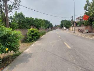 Bán lô đất đẹp, mặt đường nhựa đen, vị trí cực đẹp, làm nhà vườn sinh thái, giá hơn 2 tỷ, quốc oai