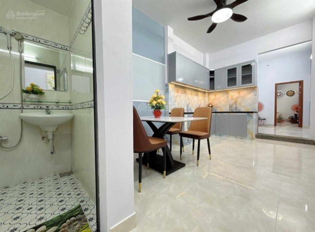 Nhà mới đẹp bùi minh trực, p.5, q.8, dt 67m2, hai tầng, giá 5 tỷ 230.