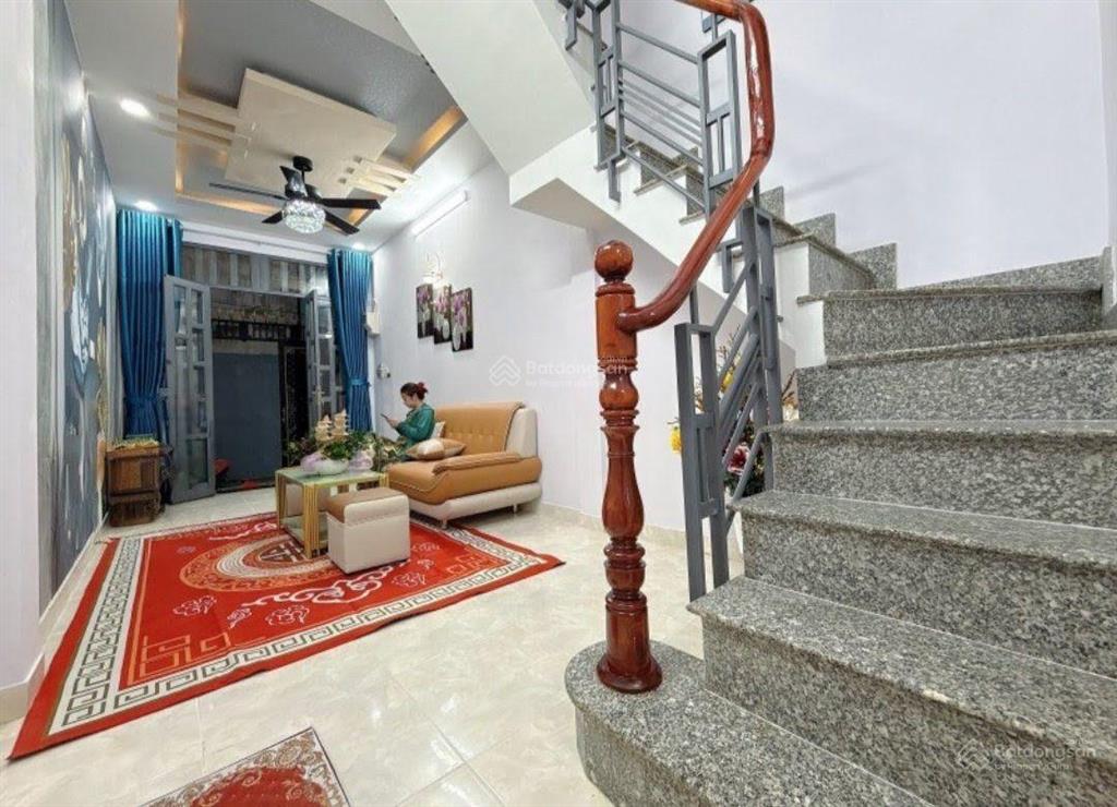 Nhà mới đẹp bùi minh trực, p.5, q.8, dt 67m2, hai tầng, giá 5 tỷ 230.