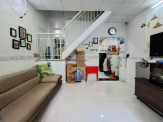 Bán nhà đường 3 tháng 2, p.2, q.11, gần mặt tiền, dt 4 x 8m, 2 tầng, giá 4 tỷ.