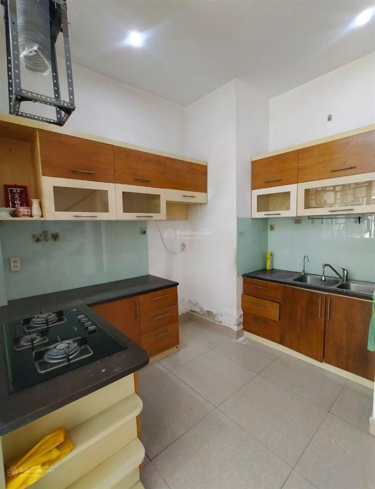 Nhà đẹp dương bá trạc, p.1, q.8, dt 50m2, 4 tầng, giá 6 tỷ 5.