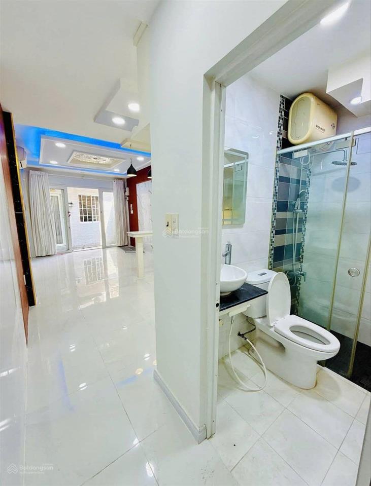 Nhà đẹp chánh hưng, p.10, q.8, giáp q.5,10, dt 3,4 x 9m, 2 tầng, giá 3 tỷ 48.