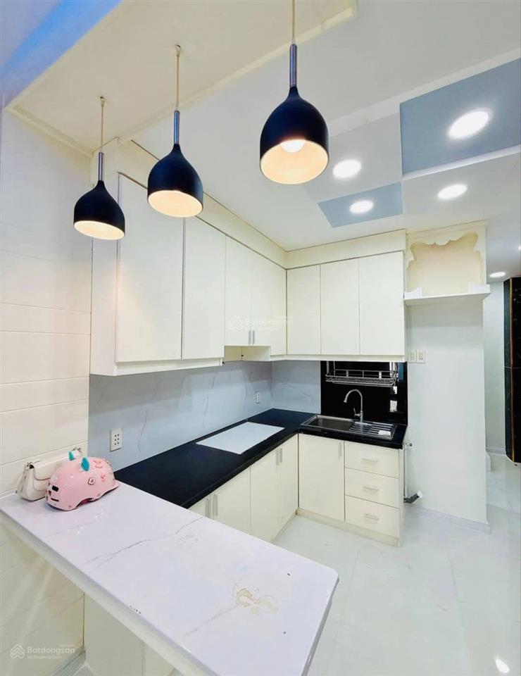 Nhà đẹp chánh hưng, p.10, q.8, giáp q.5,10, dt 3,4 x 9m, 2 tầng, giá 3 tỷ 48.