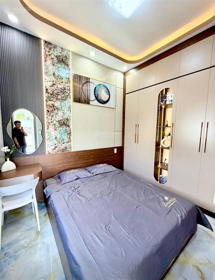 Nhà đẹp âu dương lân, p. 3, q. 8, dt 3,5 x 10m, 2 lầu sân thượng, giá 5 tỷ 68