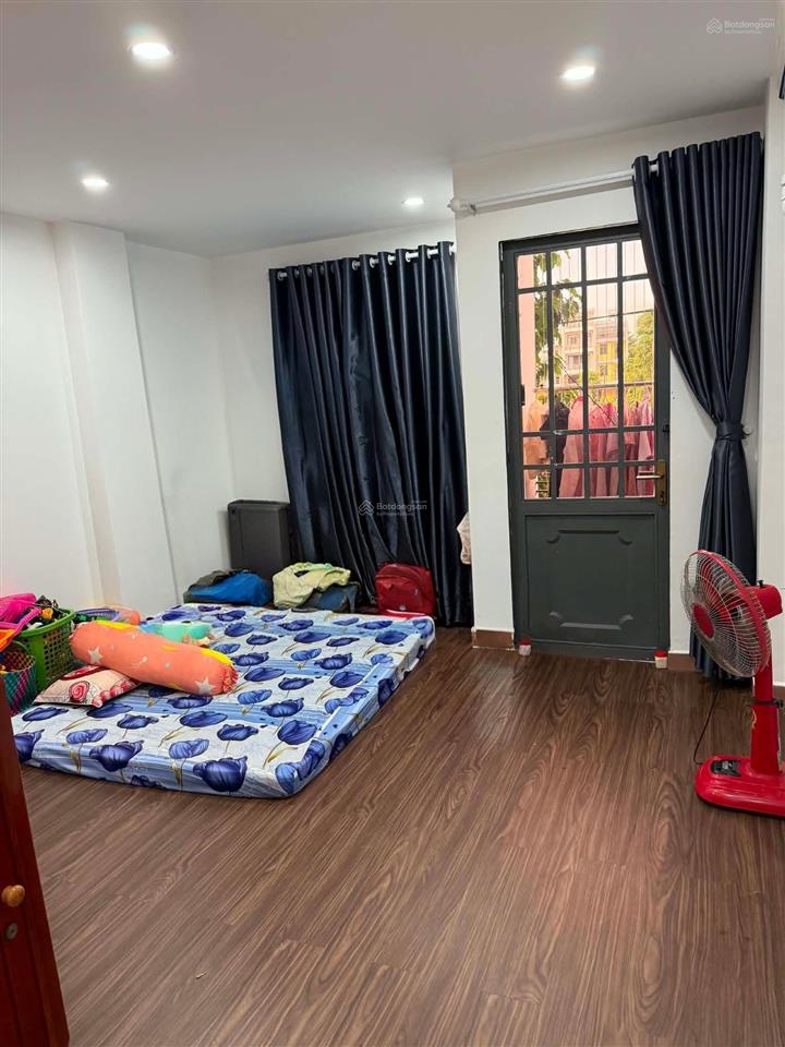 Mặt tiền kinh doanh cc ba tơ, p.7, q.8, dt 4 x 11m, 1 trệt 1 lầu mới, giảm 500 còn 3 tỷ 9.