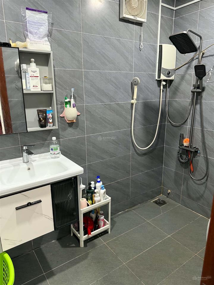 Mặt tiền kinh doanh cc ba tơ, p.7, q.8, dt 4 x 11m, 1 trệt 1 lầu mới, giảm 500 còn 3 tỷ 9.