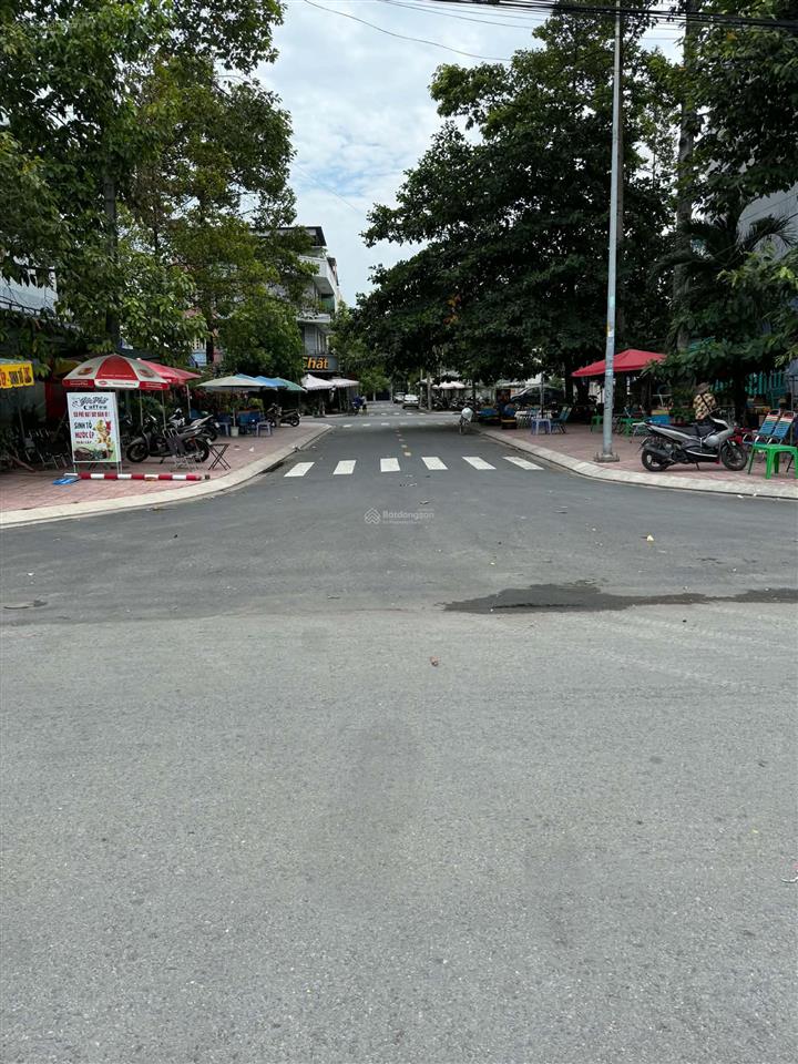 Mặt tiền kinh doanh cc ba tơ, p.7, q.8, dt 4 x 11m, 1 trệt 1 lầu mới, giảm 500 còn 3 tỷ 9.