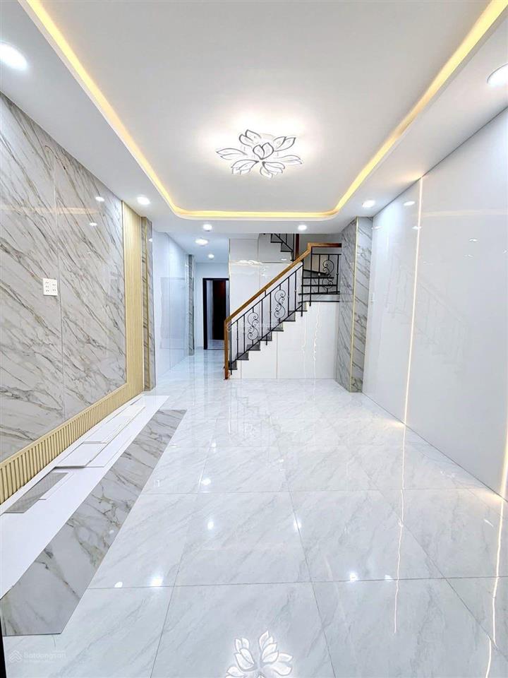Nhà đẹp nguyễn thị tần, p.2, q.8, dt 40m2, 2 tầng, 3 phòng, giá 4 tỷ 98.