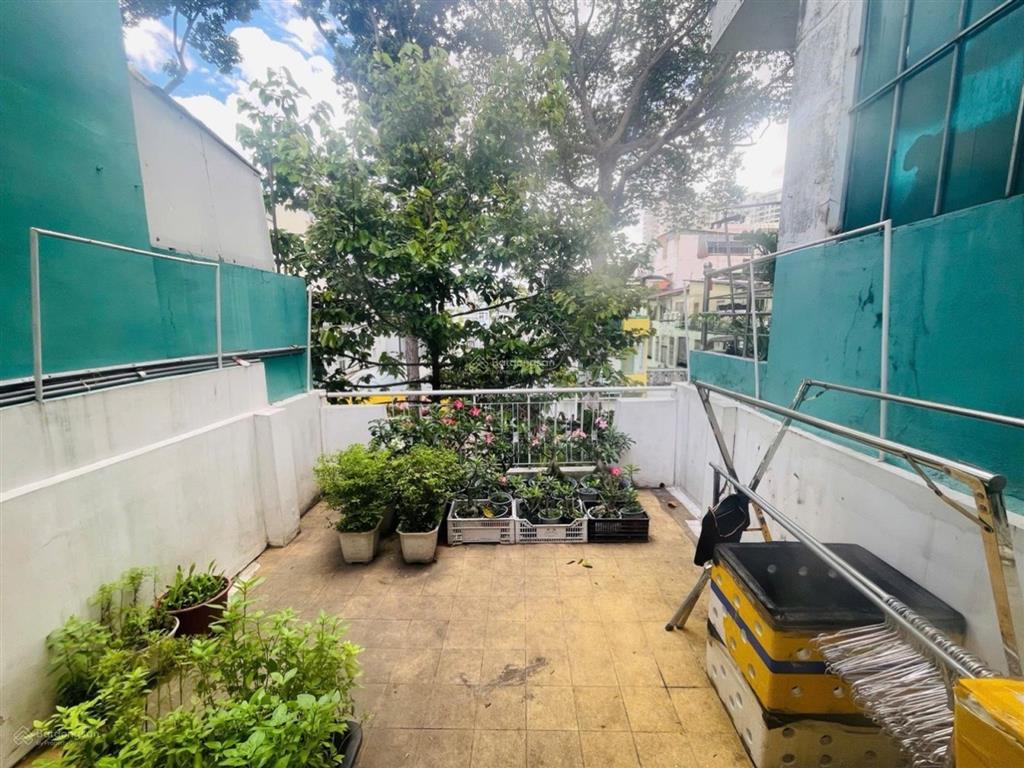 Mặt tiền kinh doanh nguyễn trãi, p.2, q.5, dt 33m2, 5 tầng, giảm 1 tỷ 3 còn 14 tỷ 5.