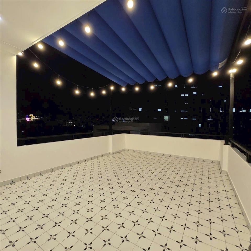 Nhà mới đẹp âu dương lân, p.2, q.8, dt 4,6 x 13m, 5 tầng, giá 8 tỷ 3.