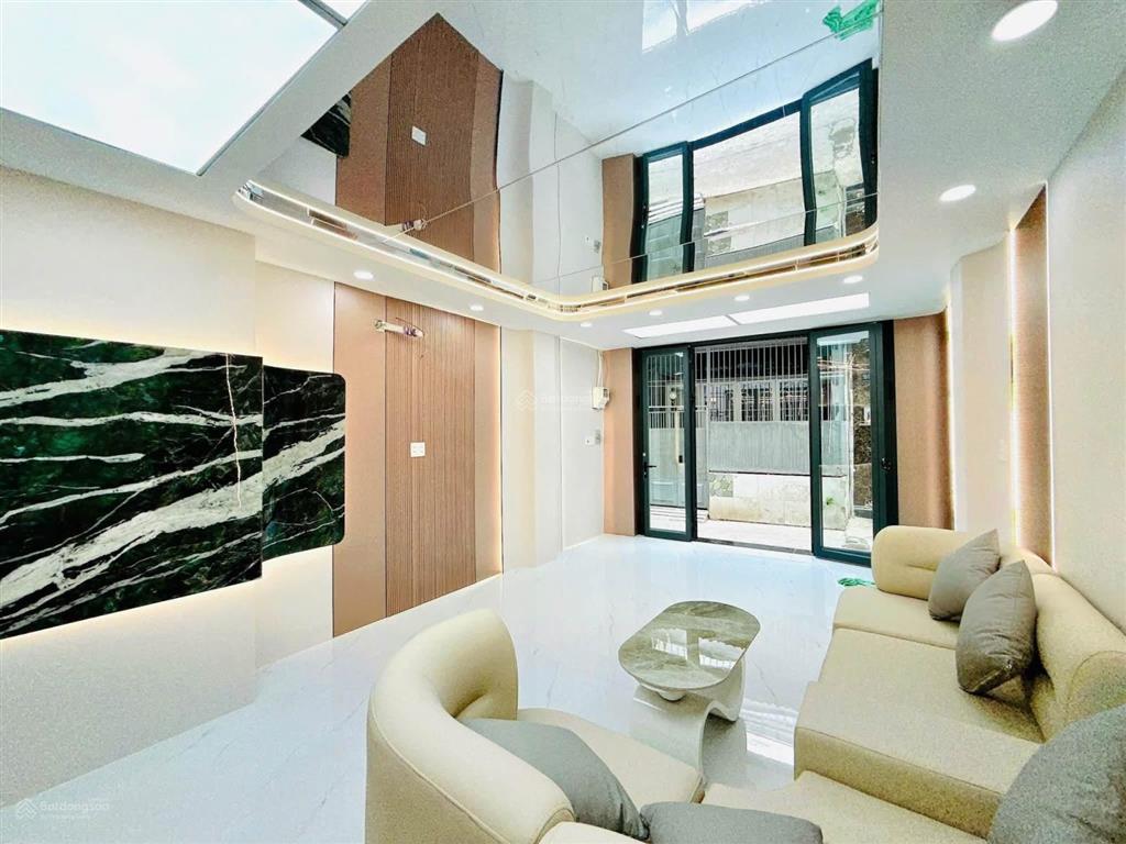 Nhà đẹp an bình, p.5, q.5, dt 3,3 x 8,5m, 4 tầng, giá 5 tỷ 99.